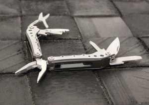 True Utility Zestaw MiniMulti, 10w1